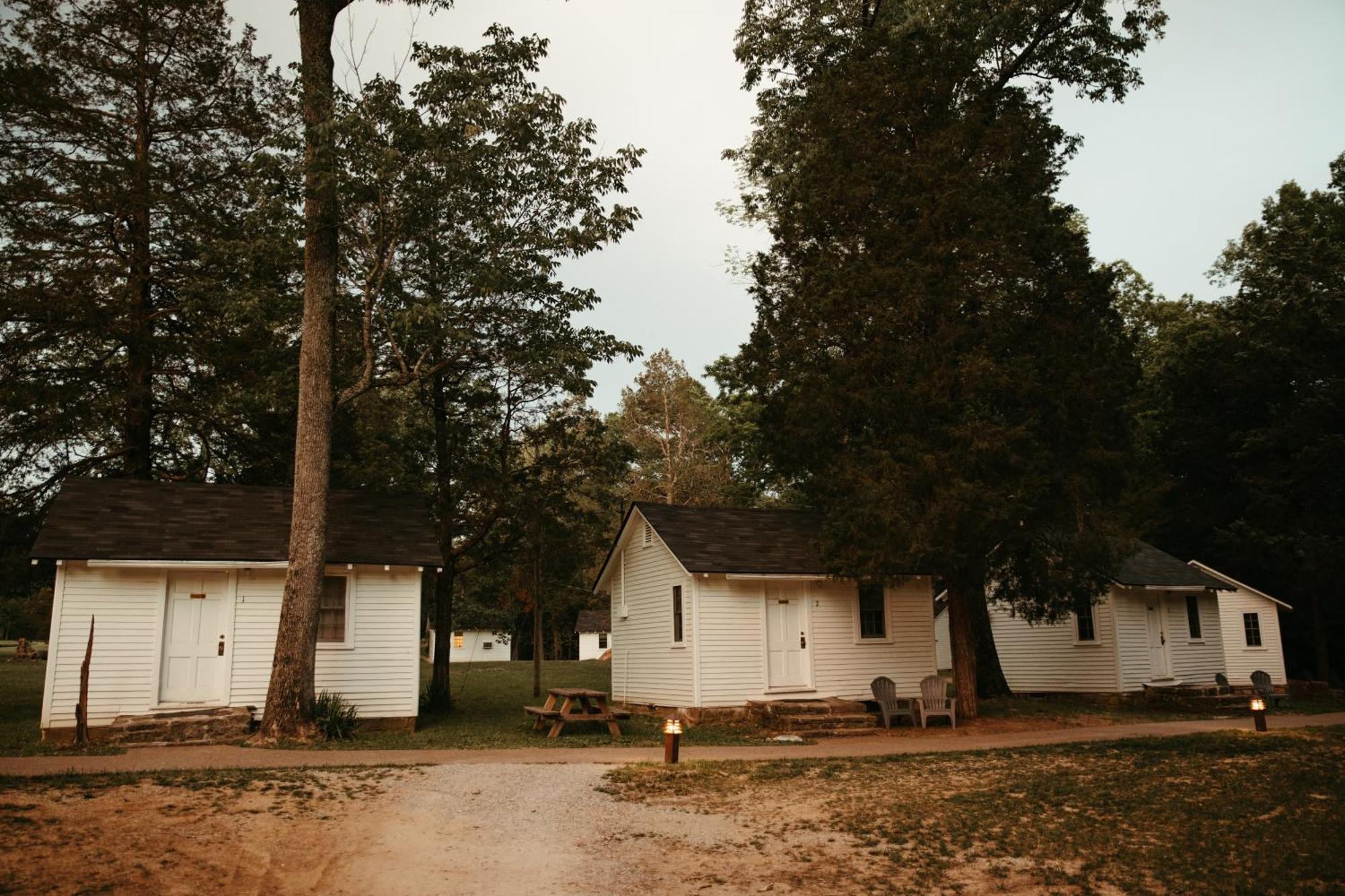Mammoth Cave Lodge And Cabins Bagian luar foto